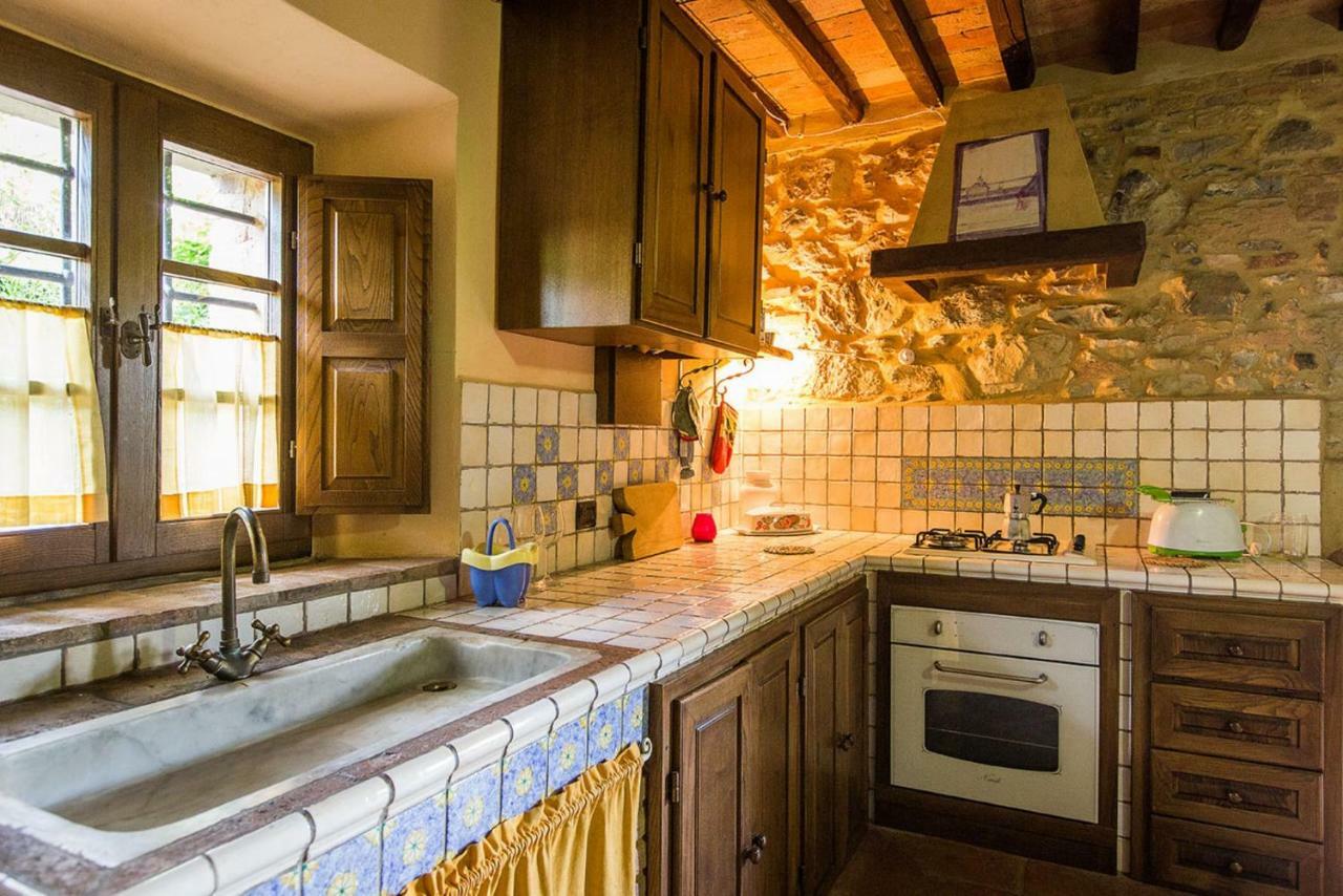 Rustico In Pietra Villa Chianni Kültér fotó